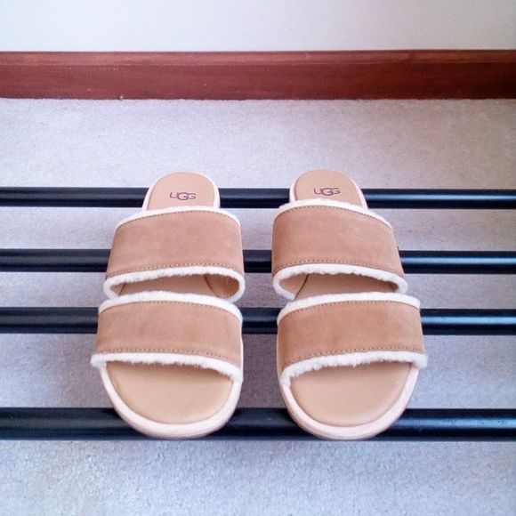 UGG Women Evalita Genuine Shearling Sandal NEW - Picture 4 of 7